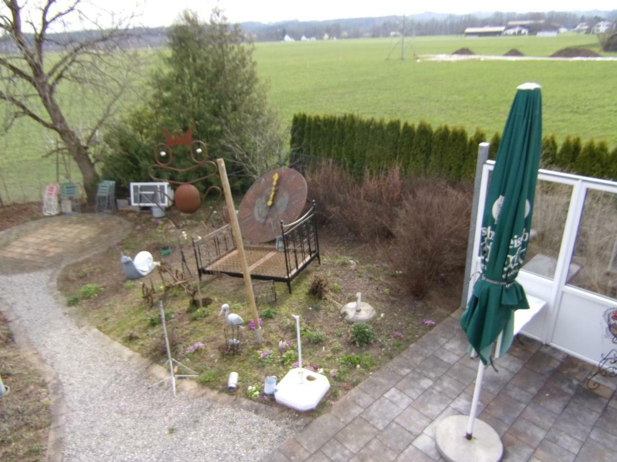 Kleines Schloesschen Apartment Leinau Exterior photo